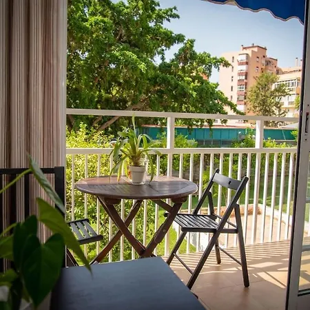 Piso Con Jardin Appartamento
