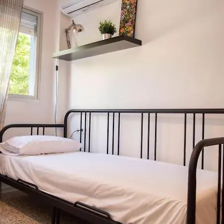 Piso Con Jardin * Málaga