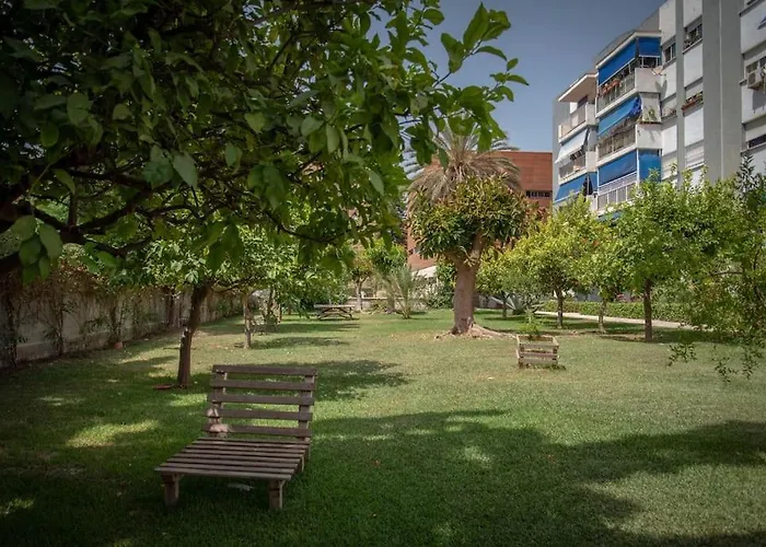 Piso Con Jardin * Málaga