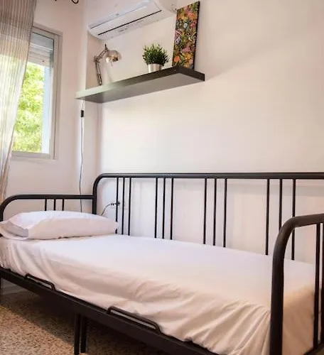 Piso Con Jardin * Málaga
